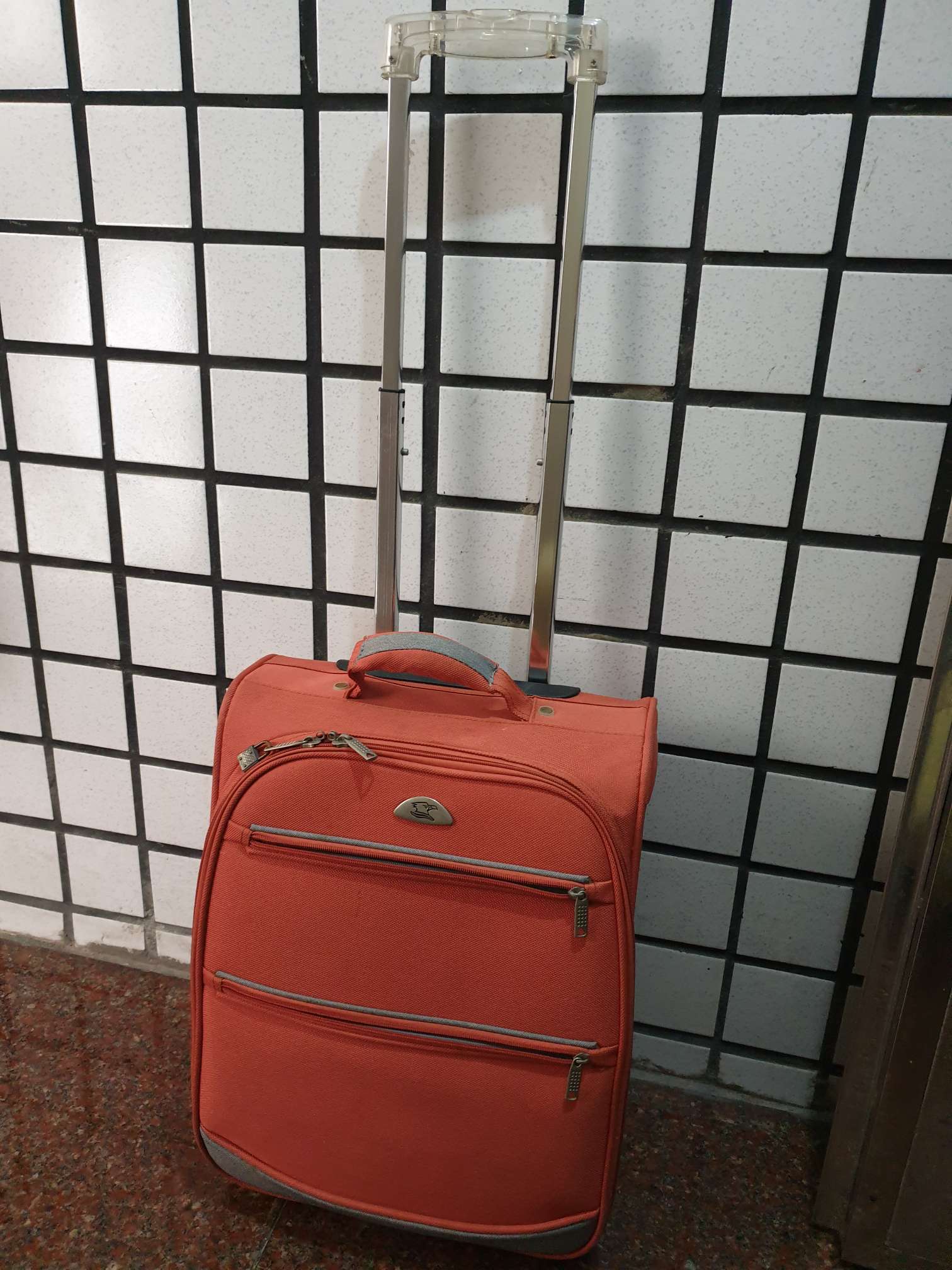 登機箱 行李箱 拉桿箱 - GC贈物網